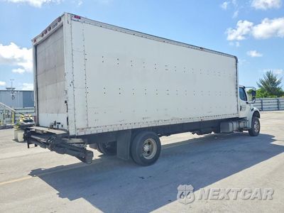 Trzecie zdjęcie samochodu z tyłu: 2014 FREIGHTLINER BUSINESS CLASS M2 BOX TRUCK VIN:3ALACXCY0EDGA1108 - miniatura