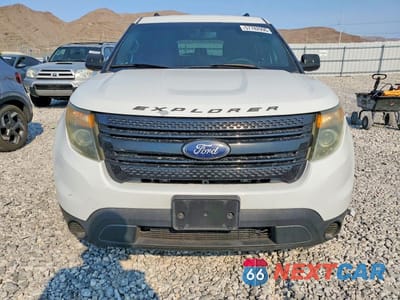 Piąte zdjęcie samochodu w środku: 2015 FORD EXPLORER POLICE INTERCEPTOR VIN:1FM5K8AR2FGB13021 - miniatura