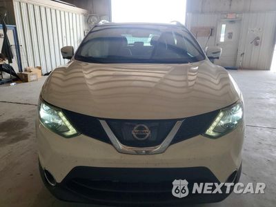 Piąte zdjęcie samochodu w środku: 2018 NISSAN ROGUE SPORT SL VIN:JN1BJ1CP1JW102249 - miniatura