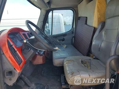 Zdjęcie 7 z 14 samochodu: 2014 FREIGHTLINER BUSINESS CLASS M2 BOX TRUCK VIN:3ALACXCY0EDGA1108 - miniatura