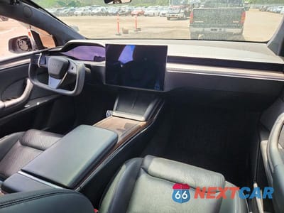 Zdjęcie 8 z 13 samochodu: 2023 TESLA MODEL X VIN:7SAXCDE52PF398005 - miniatura