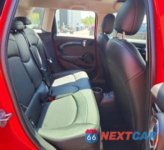 Zdjęcie 10 z 12 samochodu: 2021 MINI COOPER VIN:WMWXU7C00M2N01548 - miniatura