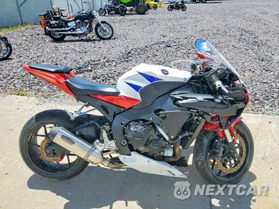 2015 HONDA CBR1000 RR JH2SC5902FK700056 - główne zdjęcie licytacji z USA - miniatura