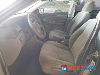 Zdjęcie 7 z 13 samochodu: 2005 TOYOTA COROLLA CE VIN:1NXBR32E35Z511867 - miniatura