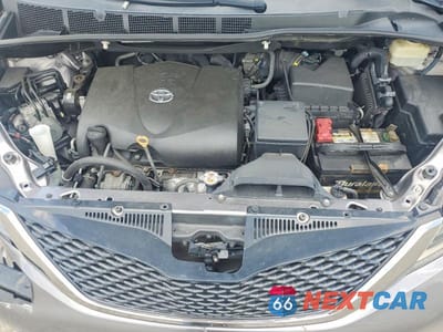 Zdjęcie 12 z 14 samochodu: 2017 TOYOTA SIENNA SE VIN:5TDXZ3DC1HS849816 - miniatura