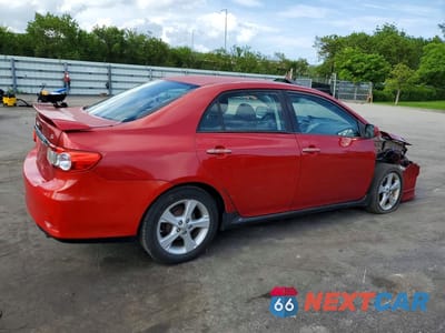 Trzecie zdjęcie samochodu z tyłu: 2012 TOYOTA COROLLA S VIN:2T1BU4EE1CC784398 - miniatura
