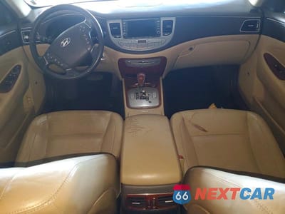 Zdjęcie 8 z 12 samochodu: 2012 HYUNDAI GENESIS 3.8L VIN:KMHGC4DD1CU196761 - miniatura