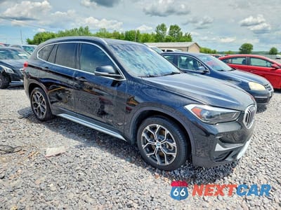 Czwarte zdjęcie samochodu z boku: 2021 BMW X1 SDRIVE28I VIN:WBXJG7C01M5S77109 - miniatura