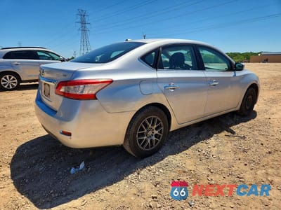 Trzecie zdjęcie samochodu z tyłu: 2015 NISSAN SENTRA SV VIN:3N1AB7AP7FL664555 - miniatura