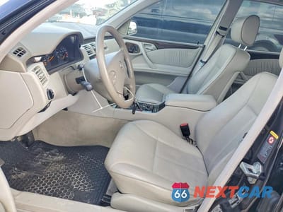 Zdjęcie 7 z 12 samochodu: 2002 MERCEDES-BENZ E 320 VIN:WDBJF65J02B493806 - miniatura