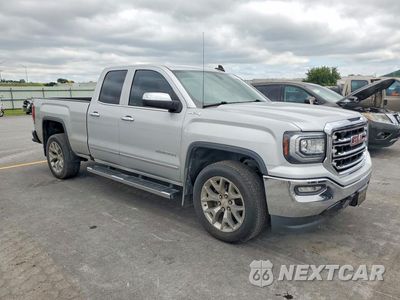 Czwarte zdjęcie samochodu z boku: 2018 GMC SIERRA K1500 SLT VIN:1GTV2NEC6JZ224533 - miniatura