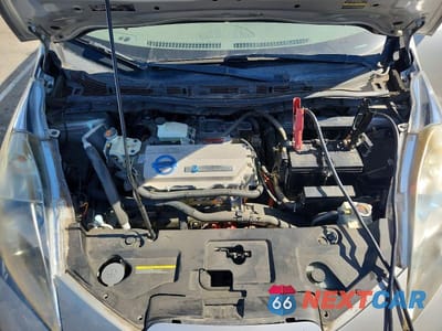 Zdjęcie 11 z 12 samochodu: 2012 NISSAN LEAF SV VIN:JN1AZ0CP7CT025471 - miniatura