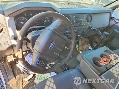 Zdjęcie 8 z 12 samochodu: 2015 FORD F550 SUPER DUTY VIN:1FDUF5HT2FEA36047 - miniatura