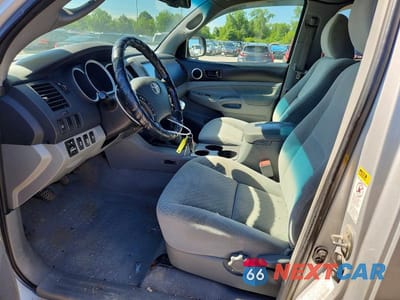 Zdjęcie 7 z 12 samochodu: 2010 TOYOTA TACOMA ACCESS CAB VIN:5TEUX4EN0AZ735586 - miniatura