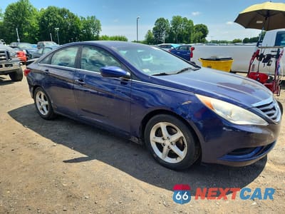 Czwarte zdjęcie samochodu z boku: 2011 HYUNDAI SONATA GLS VIN:5NPEB4AC5BH274686 - miniatura