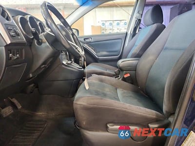 Zdjęcie 7 z 12 samochodu: 2005 TOYOTA COROLLA MATRIX XR VIN:2T1KR32E05C892952 - miniatura