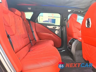 Zdjęcie 11 z 14 samochodu: 2023 BMW XM VIN:5YM23CS05P9S47414 - miniatura
