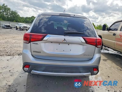 Zdjęcie 6 z 13 samochodu: 2018 MITSUBISHI OUTLANDER SE VIN:JA4AZ3A35JZ061355 - miniatura