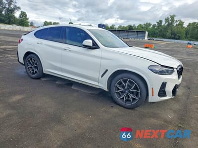 Czwarte zdjęcie samochodu z boku: 2023 BMW X4 XDRIVE30I VIN:5UX33DT0XP9P10129 - miniatura
