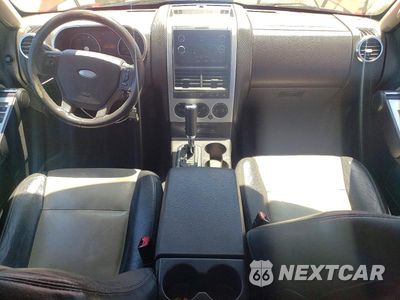 Zdjęcie 8 z 13 samochodu: 2008 FORD EXPLORER XLT VIN:1FMEU73808UA27932 - miniatura
