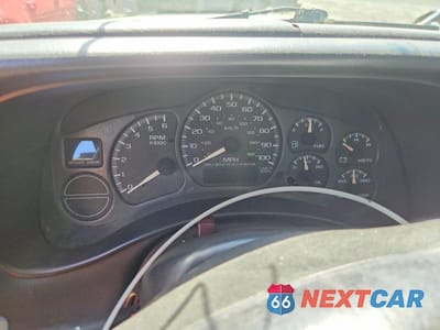 Zdjęcie 9 z 12 samochodu: 2001 CHEVROLET SILVERADO C1500 VIN:2GCEC19V211370261 - miniatura
