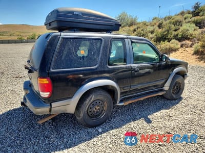 Trzecie zdjęcie samochodu z tyłu: 1998 FORD EXPLORER VIN:1FMYU24E6WUB28975 - miniatura