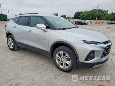 Czwarte zdjęcie samochodu z boku: 2021 CHEVROLET BLAZER 2LT VIN:3GNKBCR42MS554253 - miniatura