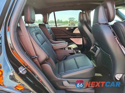 Zdjęcie 11 z 13 samochodu: 2025 LINCOLN AVIATOR BLACK LABEL VIN:5LM5J9XC2SGL11147 - miniatura