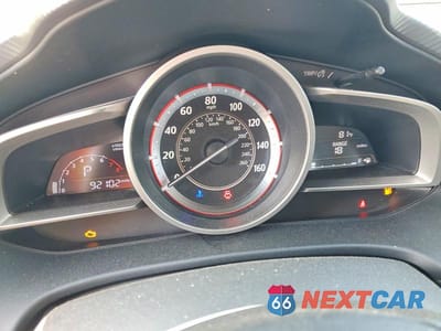 Zdjęcie 9 z 12 samochodu: 2016 MAZDA 3 SPORT VIN:JM1BM1K79G1339910 - miniatura