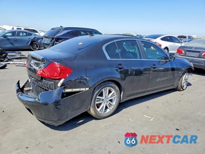 Trzecie zdjęcie samochodu z tyłu: 2015 INFINITI Q40 BASE VIN:JN1CV6AR9FM523262 - miniatura