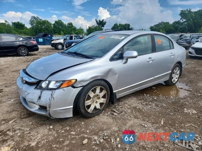 2010 HONDA CIVIC LX 19XFA1F53AE046544 - główne zdjęcie licytacji z USA - miniatura