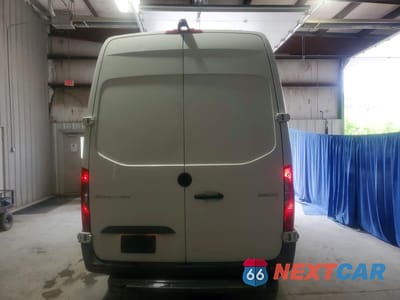 Zdjęcie 6 z 13 samochodu: 2019 MERCEDES-BENZ SPRINTER 2500/3500 VIN:WD4PF0CD5KT015743 - miniatura