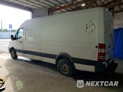Drugie zdjęcie samochodu z przodu: 2015 MERCEDES BENZ SPRINTER 3500 DELIVERY VAN VIN:WD3PF4DC9FP138106 - miniatura