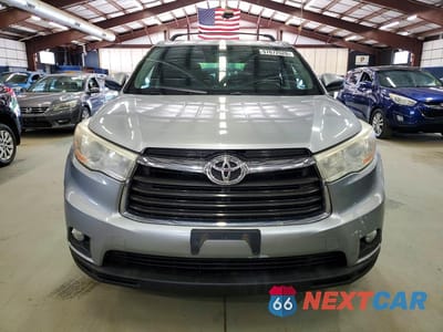 Piąte zdjęcie samochodu w środku: 2014 TOYOTA HIGHLANDER XLE VIN:5TDJKRFH1ES067839 - miniatura