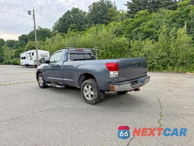 Trzecie zdjęcie samochodu z tyłu: 2007 TOYOTA TUNDRA BASE VIN:5TFMV52197X020786 - miniatura