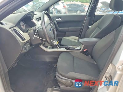 Zdjęcie 7 z 12 samochodu: 2010 FORD FOCUS SES VIN:1FAHP3GN9AW197403 - miniatura