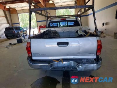 Zdjęcie 6 z 13 samochodu: 2011 TOYOTA TACOMA ACCESS CAB VIN:5TFTX4CNXBX008642 - miniatura