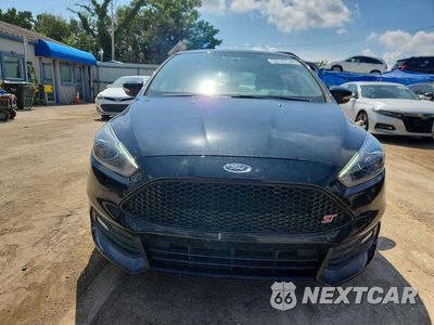 Piąte zdjęcie samochodu w środku: 2016 FORD FOCUS ST VIN:1FADP3L94GL262692 - miniatura