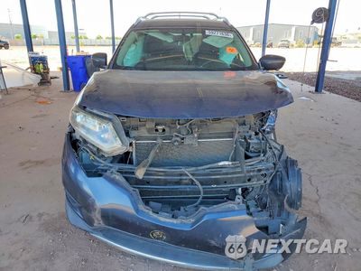 Piąte zdjęcie samochodu w środku: 2016 NISSAN ROGUE SV VIN:KNMAT2MT6GP626696 - miniatura