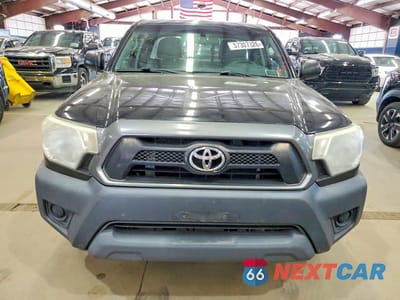 Piąte zdjęcie samochodu w środku: 2014 TOYOTA TACOMA ACCESS CAB VIN:5TFTX4CN4EX039289 - miniatura
