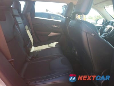 Zdjęcie 11 z 14 samochodu: 2018 JEEP CHEROKEE LATITUDE PLUS VIN:1C4PJMLXXJD550604 - miniatura