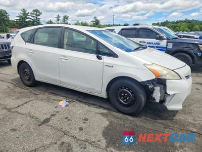 Czwarte zdjęcie samochodu z boku: 2012 TOYOTA PRIUS V THREE VIN:JTDZN3EU2C3176556 - miniatura