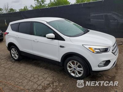 Czwarte zdjęcie samochodu z boku: 2019 FORD ESCAPE VIN:1FMCU9GD7KUA99275 - miniatura