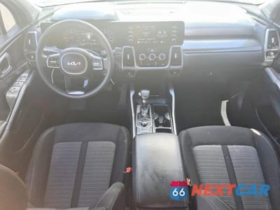 Zdjęcie 8 z 13 samochodu: 2023 KIA SORENTO LX VIN:5XYRG4LC9PG172497 - miniatura