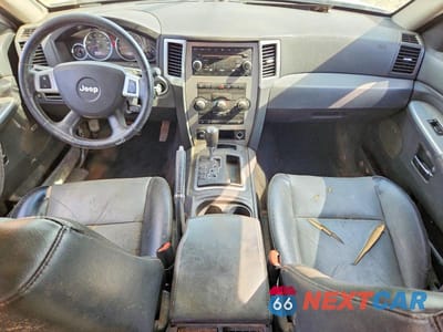Zdjęcie 8 z 14 samochodu: 2009 JEEP GRAND CHEROKEE LAREDO VIN:1J8GS48K39C545412 - miniatura