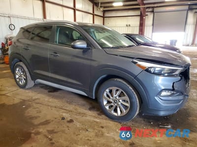 Czwarte zdjęcie samochodu z boku: 2017 HYUNDAI TUCSON SE VIN:KM8J3CA49HU489092 - miniatura