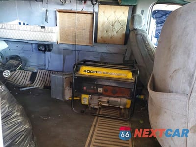Zdjęcie 10 z 12 samochodu: 1998 FORD ECONOLINE E150 VAN VIN:1FDRE1427WHB23455 - miniatura