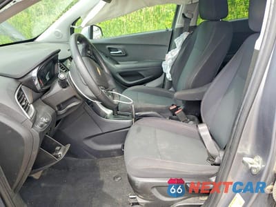 Zdjęcie 7 z 13 samochodu: 2020 CHEVROLET TRAX LS VIN:3GNCJNSBXLL139525 - miniatura