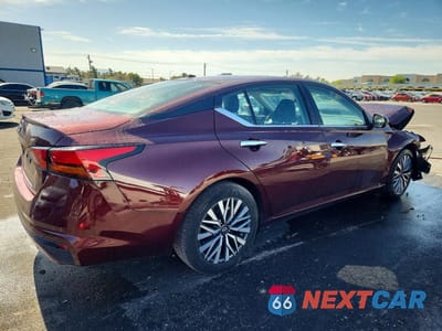 Trzecie zdjęcie samochodu z tyłu: 2025 NISSAN ALTIMA SV VIN:1N4BL4DV9SN356701 - miniatura