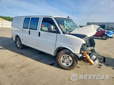 Czwarte zdjęcie samochodu z boku: 2019 CHEVROLET EXPRESS G2500 VIN:1GCWGAFP4K1368971 - miniatura
